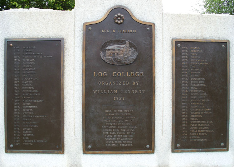 log college monument